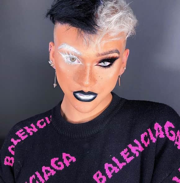 makeup artist