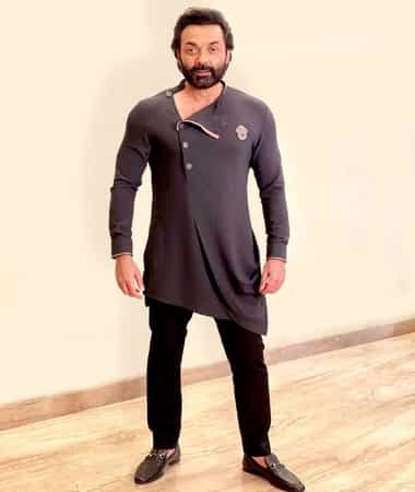 Bobby Deol ashram cast