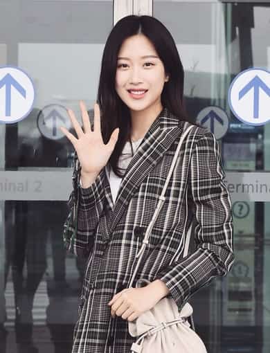 Moon Ga Young true beauty