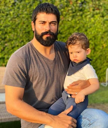 burak ozcivit son age
